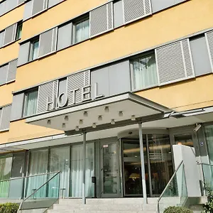4* מלון Courtyard By Marriott Schoenbrunn