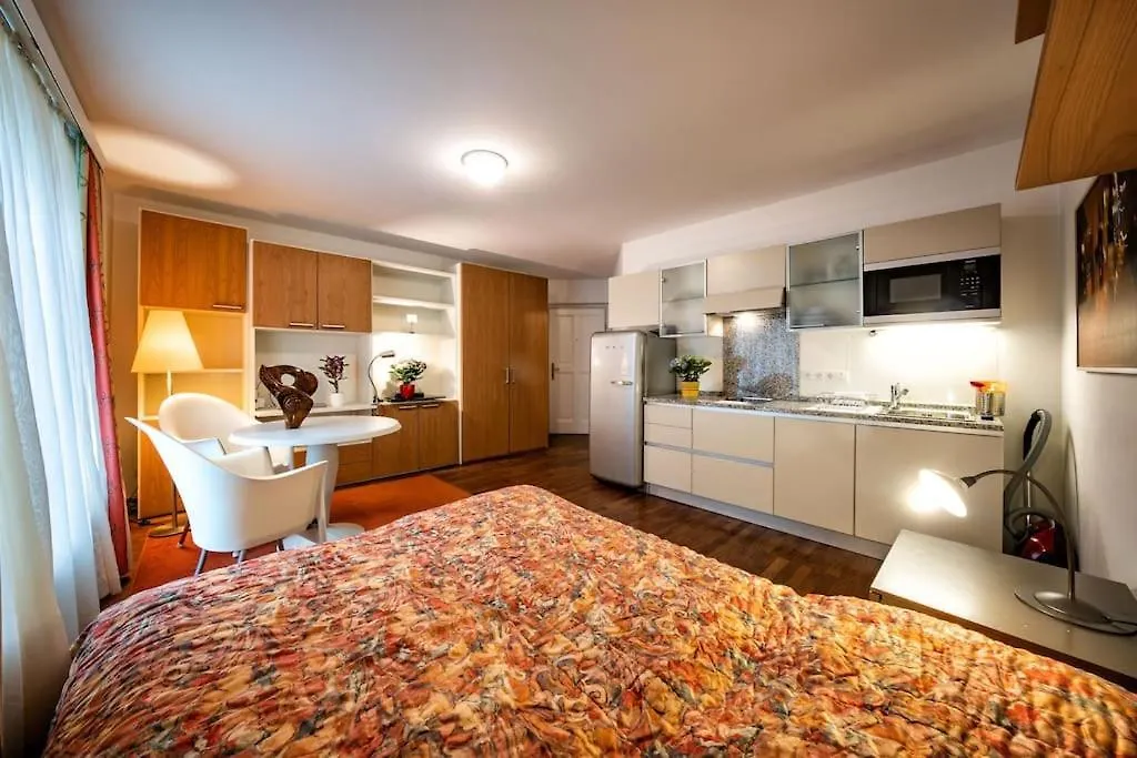Schlossquadrat Apartement 14 A Vienna